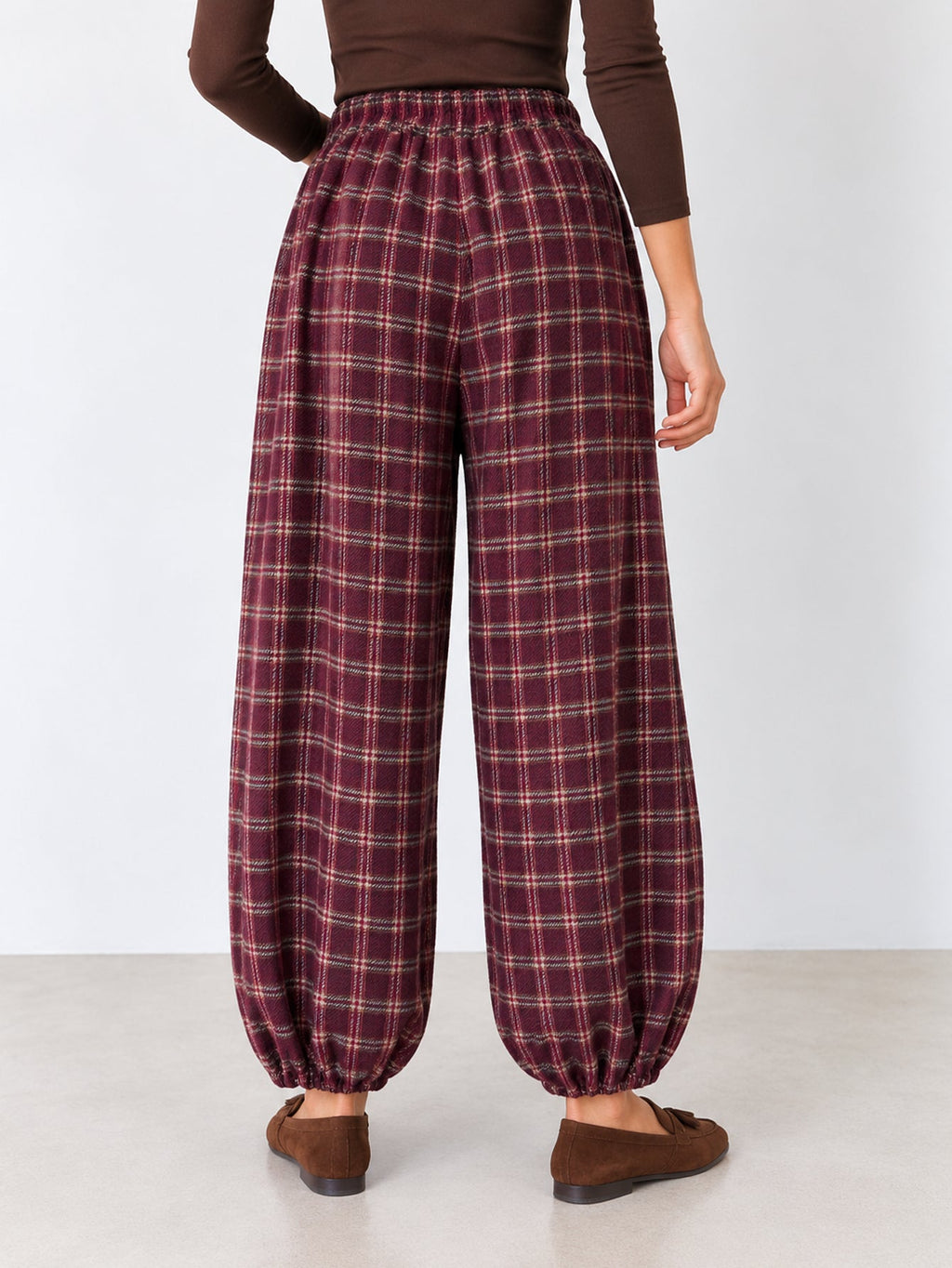 Amélie burgundy check balloon pants – view 3