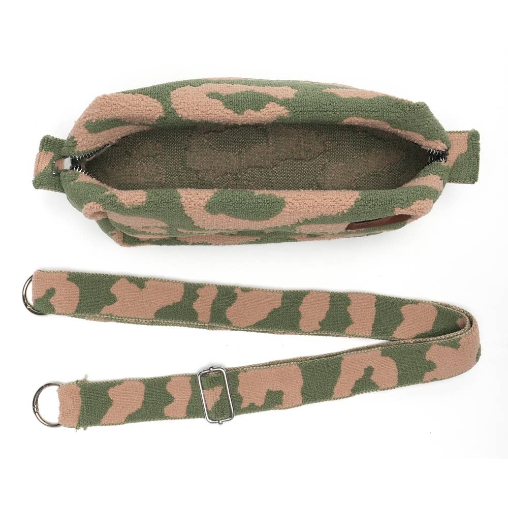 Maya green camo crossbody bag – view 2