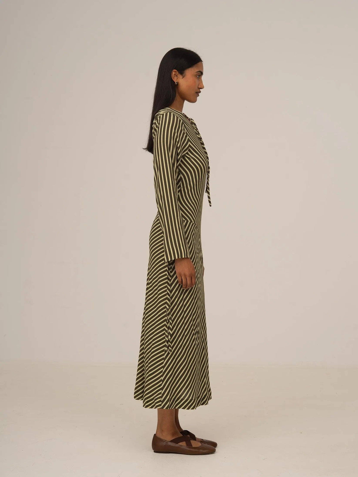DRESS MIA