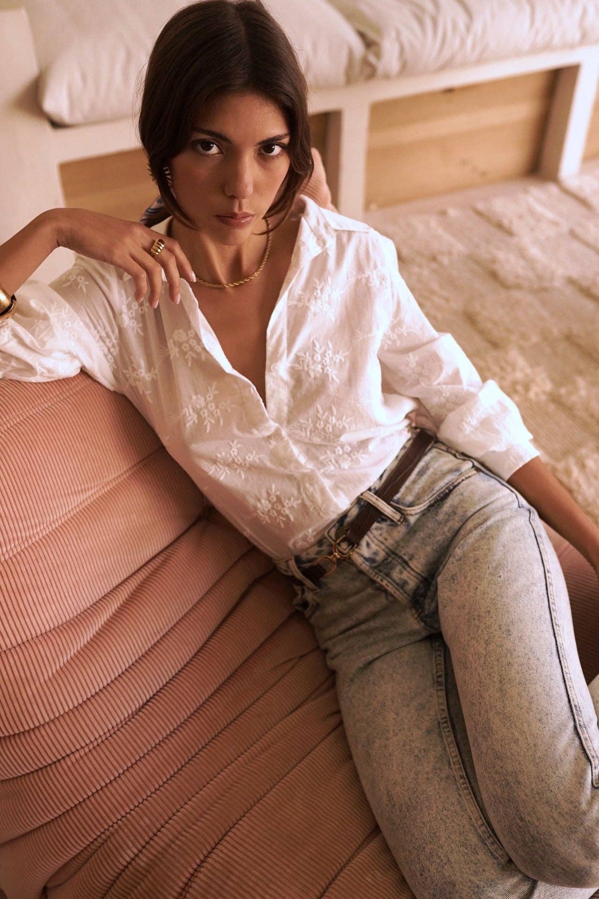 Cat white blouse – view 4