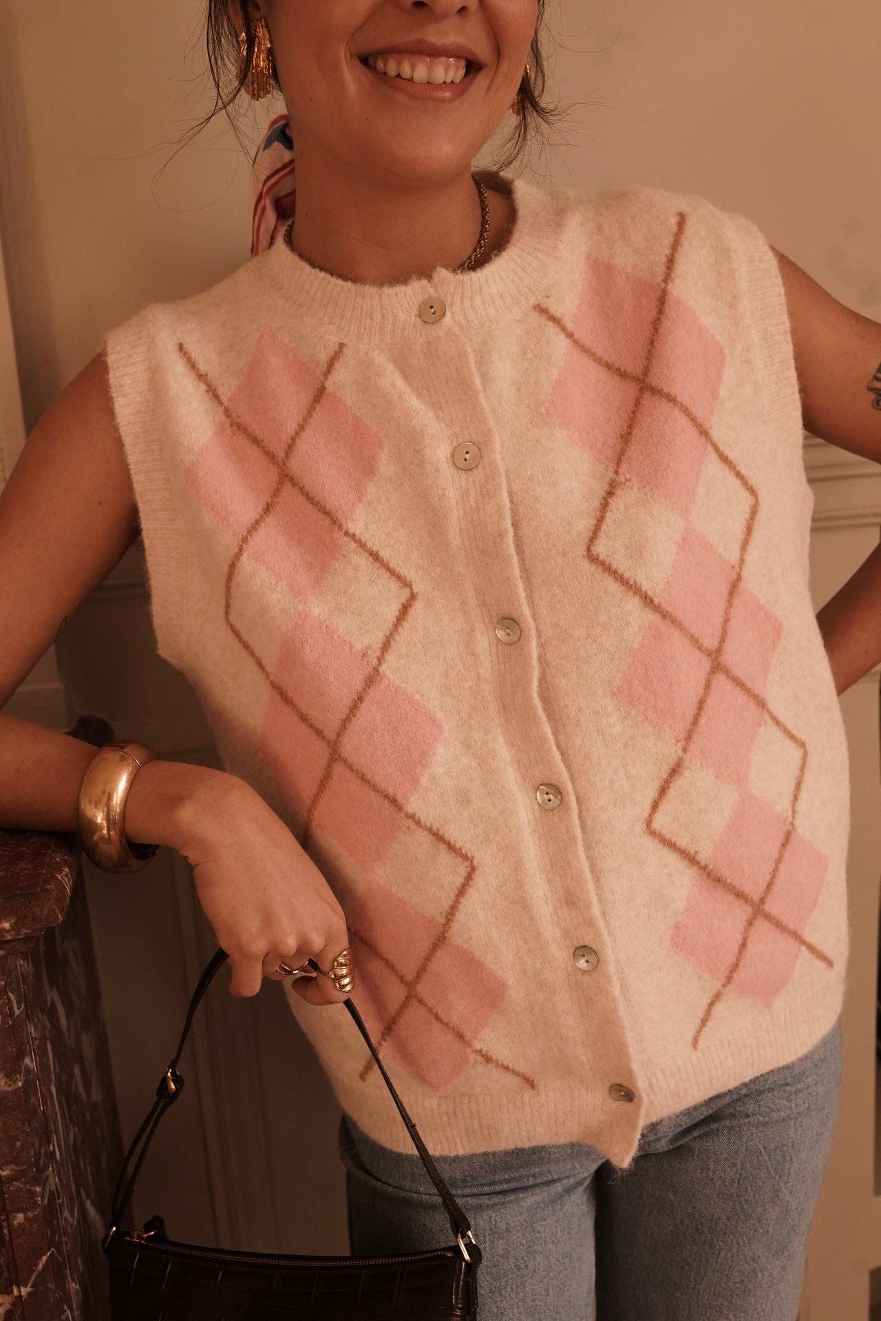 VEST ISIS